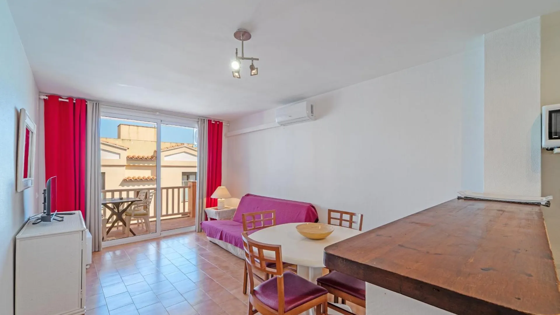 Apartment Welcs Apartamento 174 Emp Cerca Del Mar Empuriabrava Spain